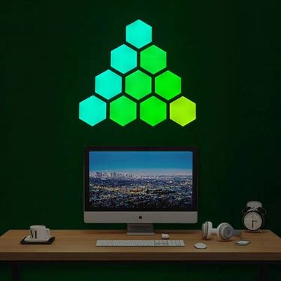 RGBIC 16,7 millones Smart Hexagon Light Brillo ajustable 24V Voltagem 25000 horas de vida útil
